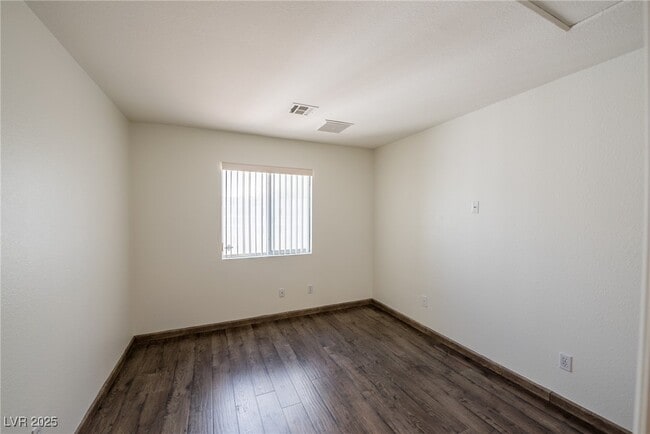 Building Photo - 682 Ladywood Ln