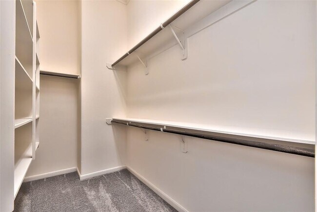 Building Photo - 163 Axlewood Ct