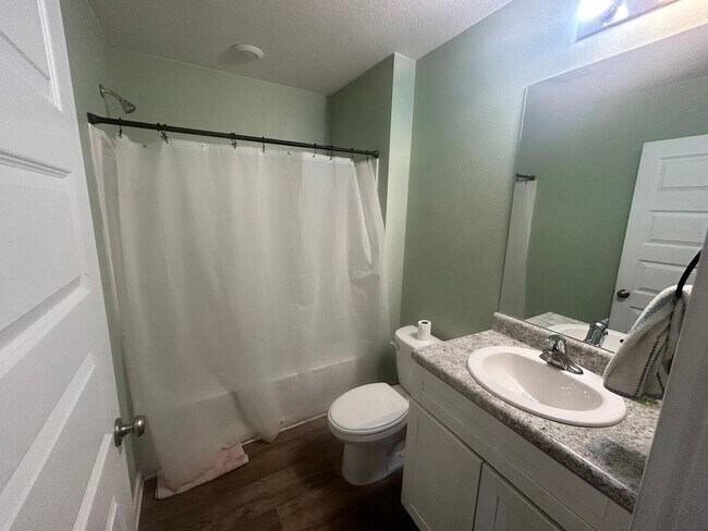 Building Photo - 5808 Tiagra Dr