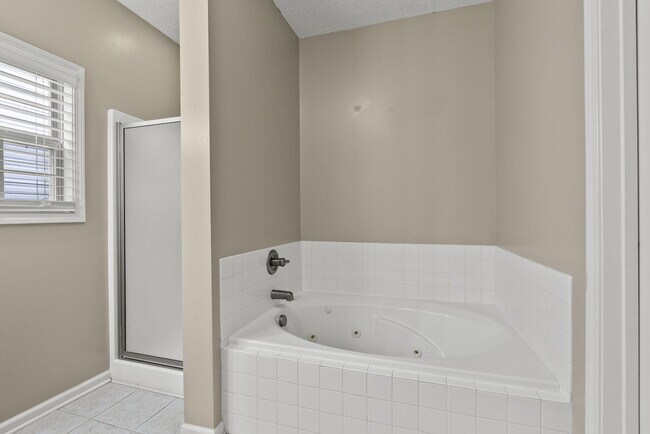 Building Photo - 777 Maidencane Dr