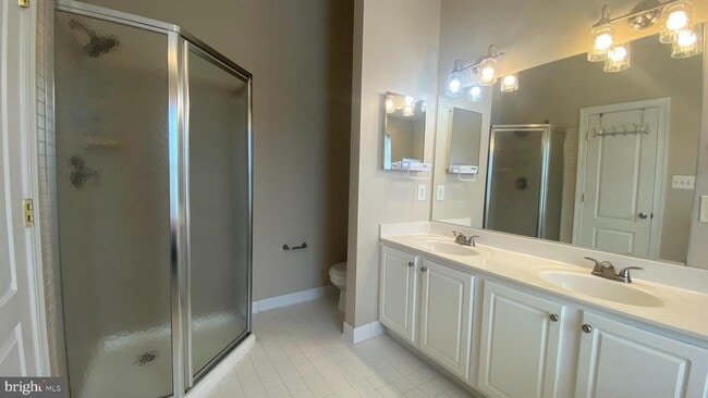 Building Photo - 580 Orchard Ridge Dr