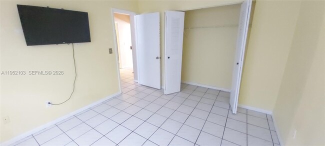 Building Photo - 4992 SW 123rd Terrace