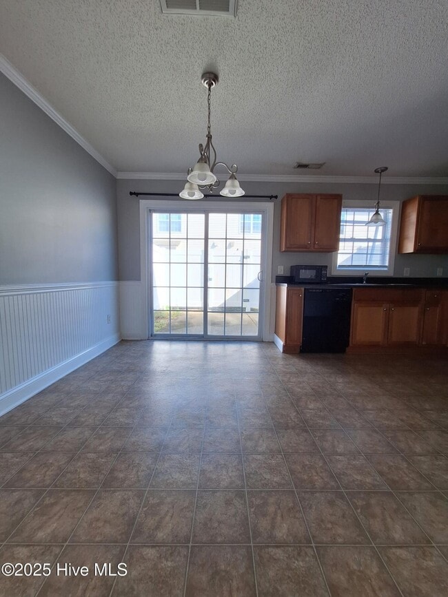 Building Photo - 4247 Dudleys Grant Dr