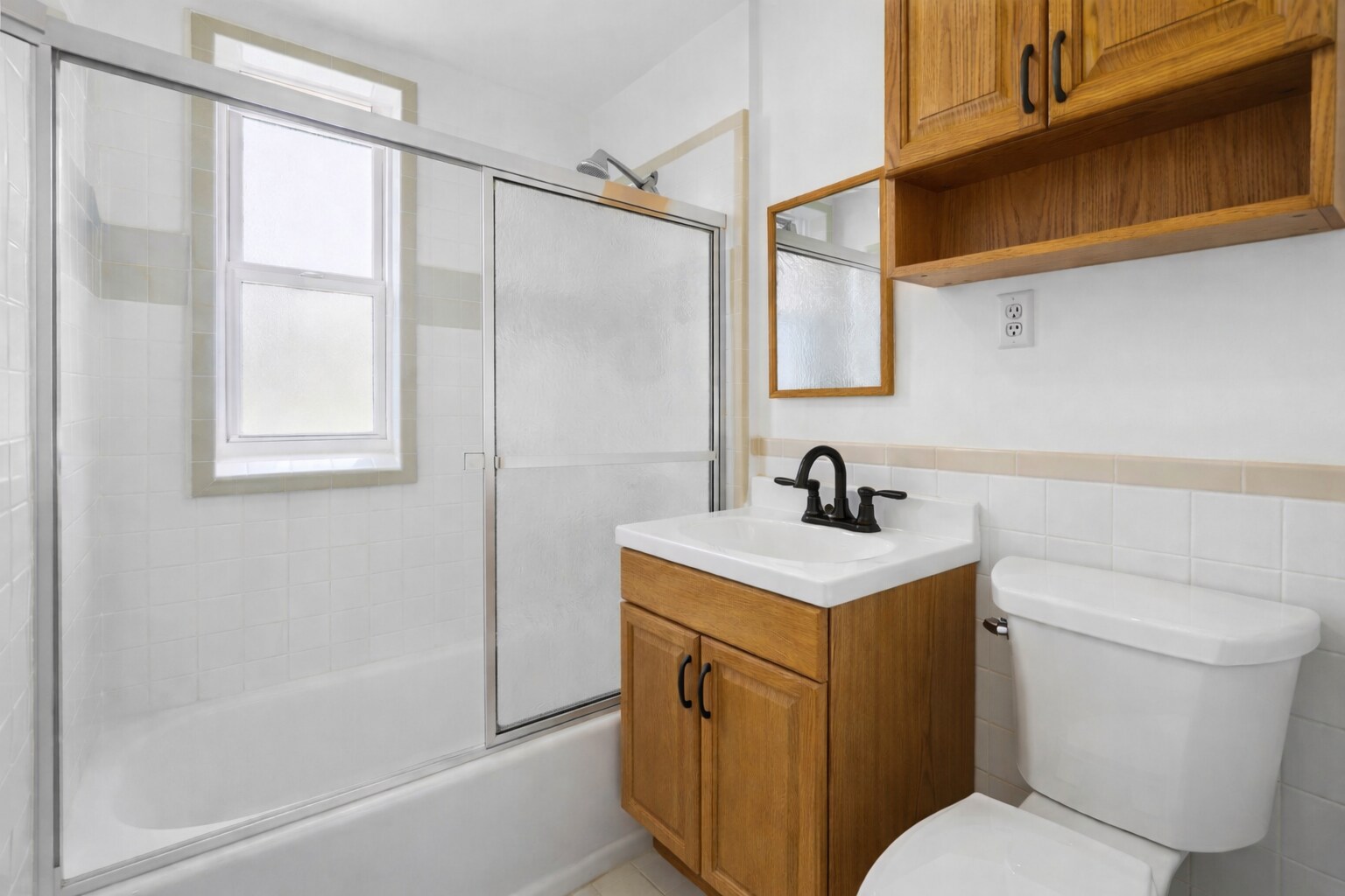 Bathroom - 3718 Park Ave