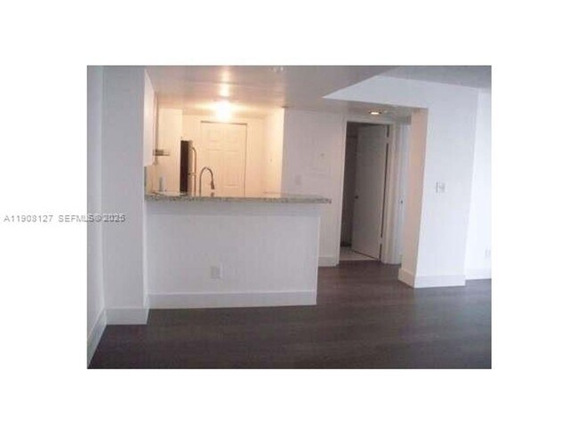 Building Photo - 770 Claughton Island Dr