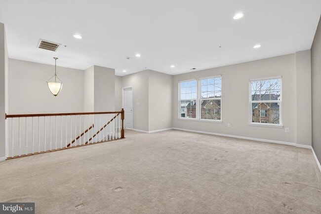 Building Photo - 8129 Greenbelt Station Pkwy