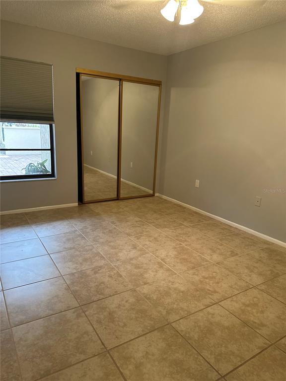 Building Photo - 4644 La Jolla Dr