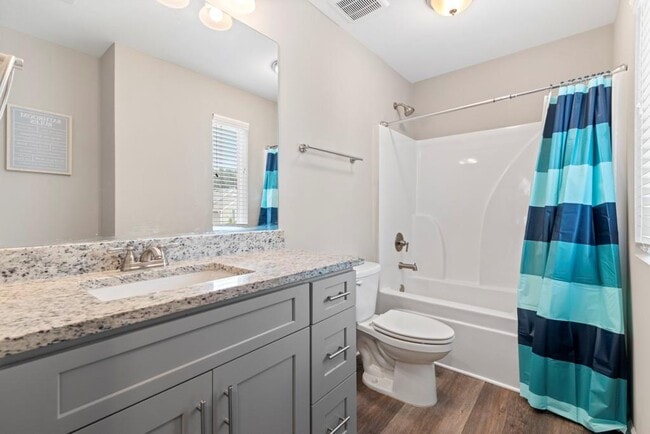 Building Photo - 1038 Valley Rock Dr