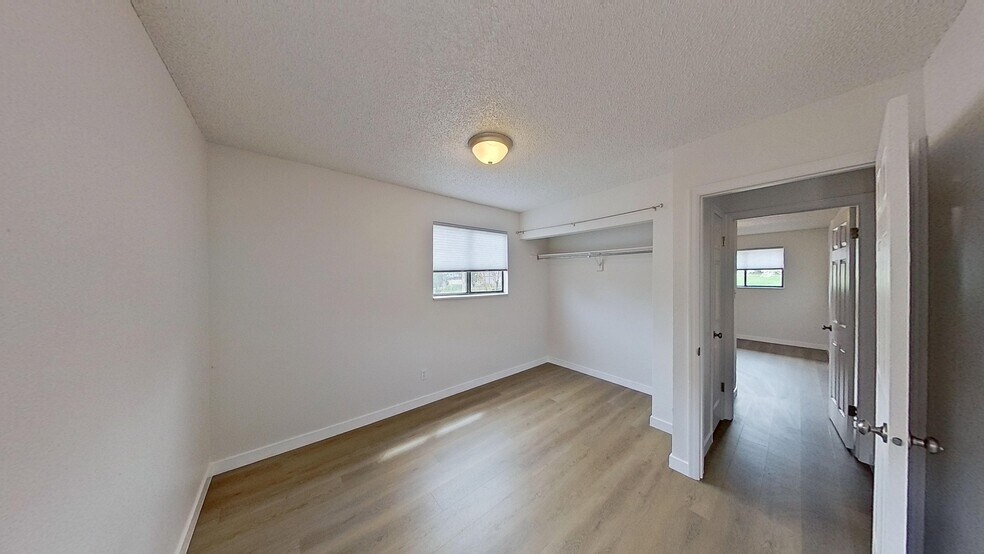 Building Photo - 2000 Pierce St