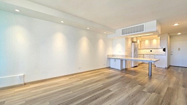 Building Photo - 1676 Ala Moana Blvd