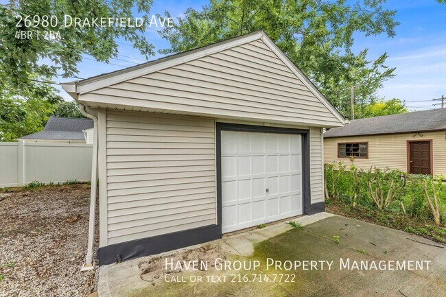Building Photo - 26980 Drakefield Ave