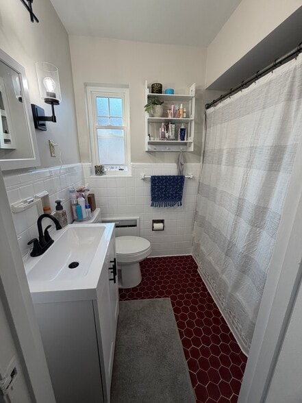 Building Photo - 3146 Portsmouth Ave