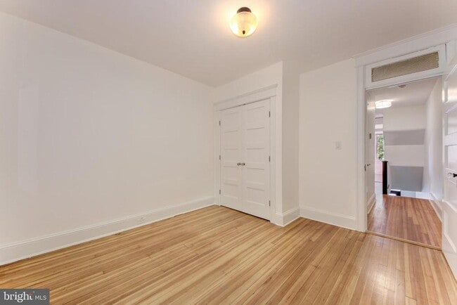 Building Photo - 1321 Spring Rd NW