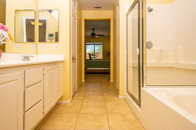 Building Photo - 62671 S Starcross Dr