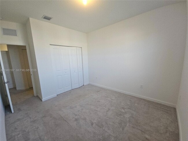 Building Photo - 2530 SE 29th St