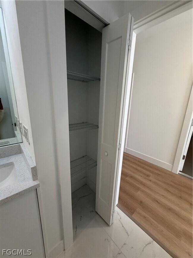 Building Photo - 4717 28th St SW