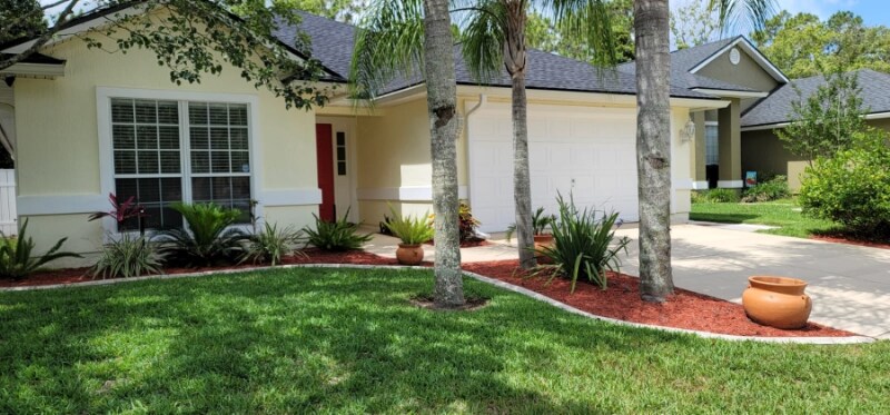 Building Photo - 810 S Lilac Loop