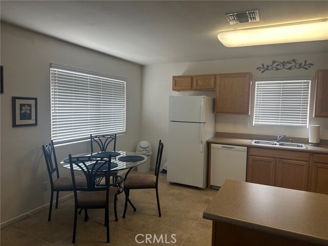 Building Photo - 73482 Desert Trail Dr