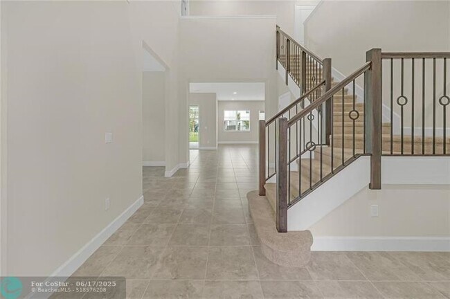 Building Photo - 14989 RedCove Pl