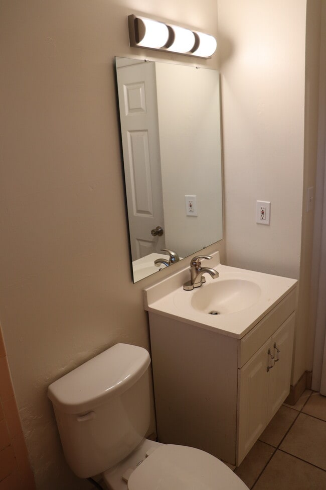 Building Photo - 1710 NW 55th St