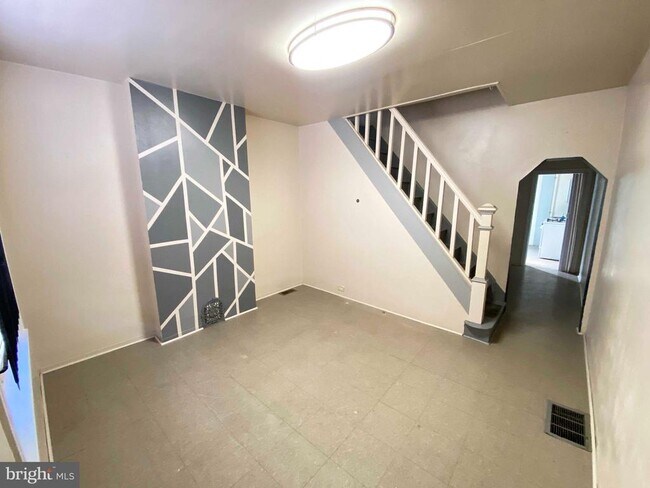 Building Photo - 2848 N Lee St