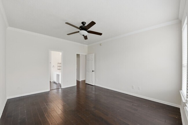 Building Photo - 7519 Chathan Glen Ln