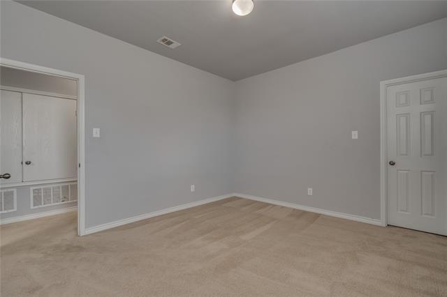 Building Photo - 601 Port Royale Way