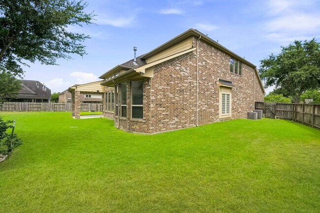 Building Photo - 27730 Dalton Bluff Ct