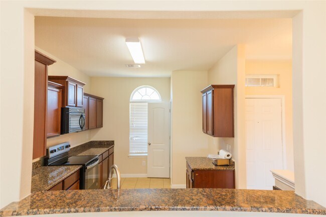 Building Photo - 5123 Harbor Palm Dr