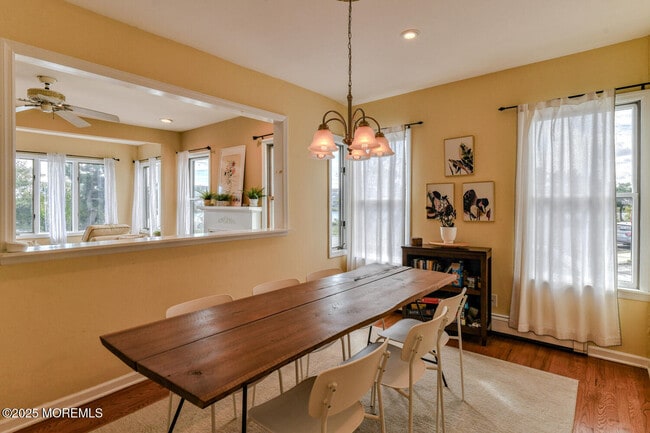 Building Photo - 113 Central Ave