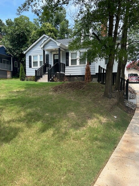 Building Photo - 25 Skyland Dr