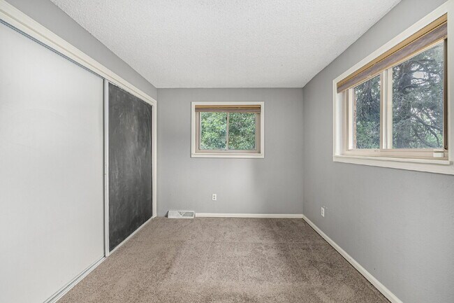 Building Photo - Two-Story home in  Cherry Creek Racquet Cl...