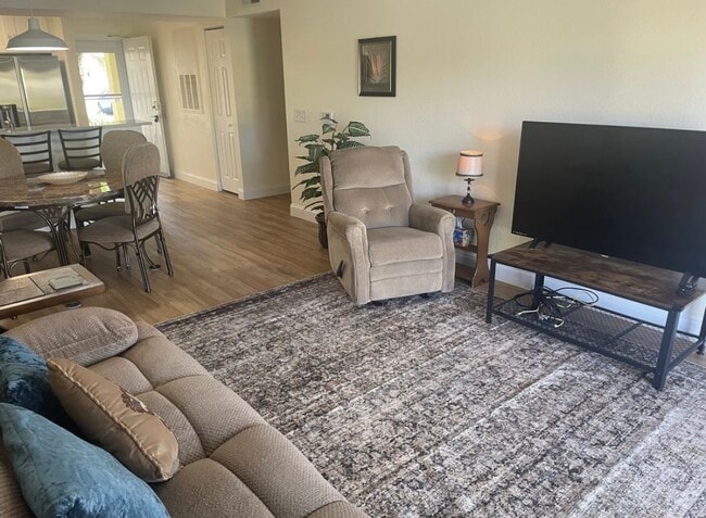 Building Photo - 8264 Key Royal Cir