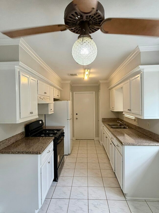 Building Photo - 7407 Riptide Dr