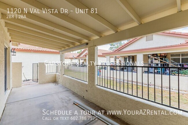 Building Photo - 1120 N Val Vista Dr