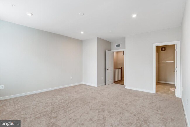 Building Photo - 13653 Innovation Station Lp