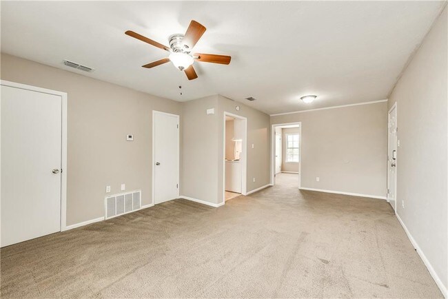 Building Photo - 1300 Northwood Blvd