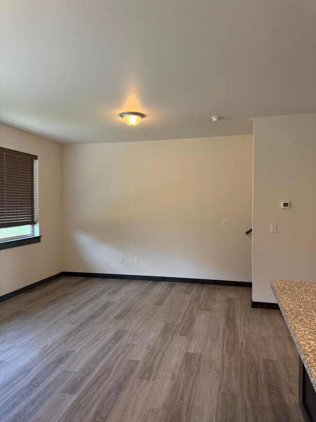 Building Photo - 1510 Butler Creek Ave