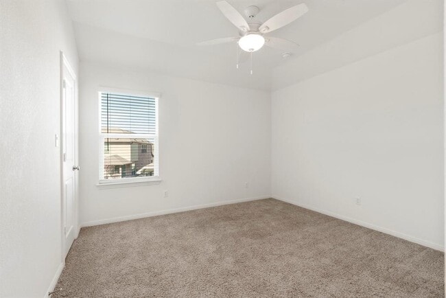 Building Photo - 400 Mante Ct