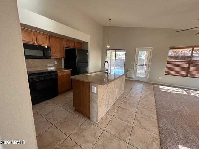 Building Photo - 2352 E Kesler Ln