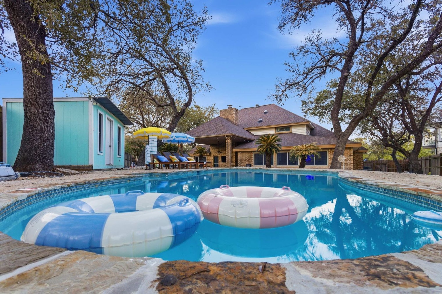 Building Photo - 13303 Southwalk St