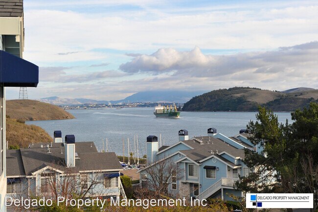 Building Photo - 2 br, 1 bath House - 511 Timbercove #8
