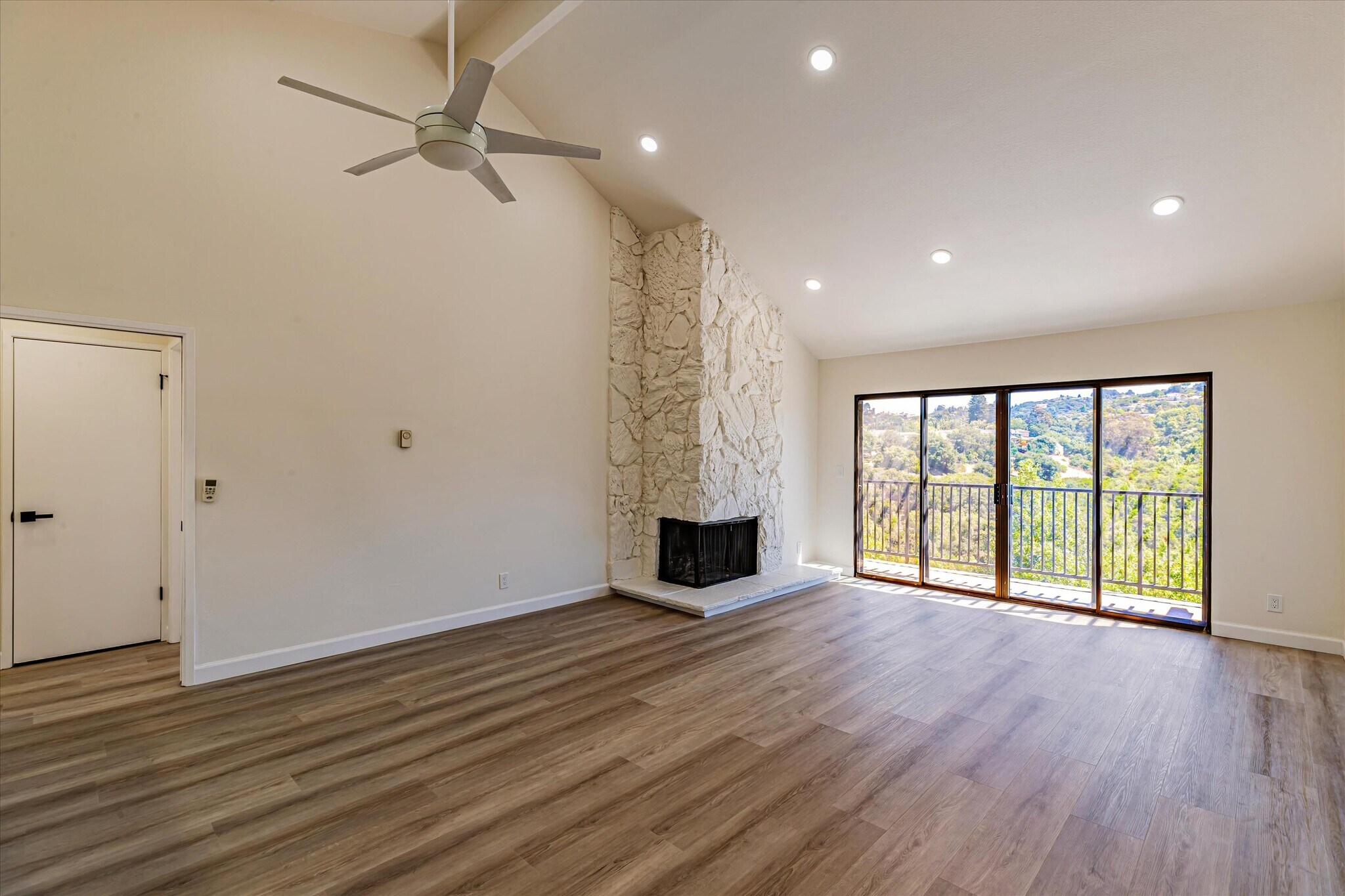 Building Photo - 25676 University Ct