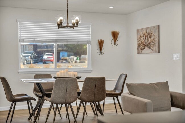 Building Photo - FULLY FURNISHED MOUNTAIN VIEW RETREAT with HOT TUB, RV PARKING & NO HOA