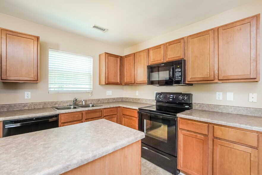 Building Photo - 1013 Lockberry Ct