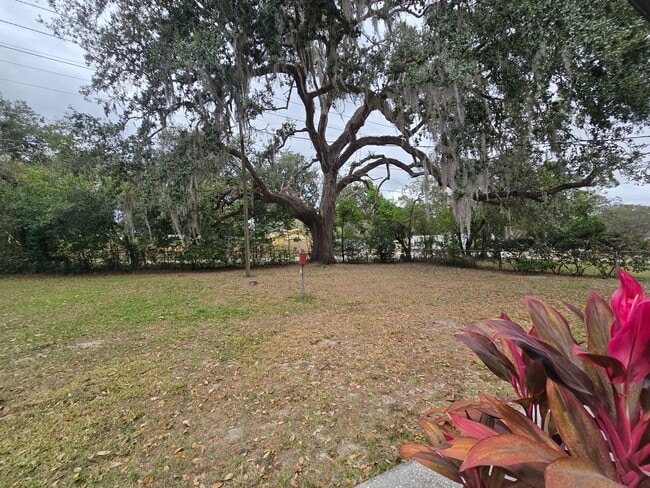 Building Photo - Two bedroom Two bath home water and electric is included Bring your Toys/RV