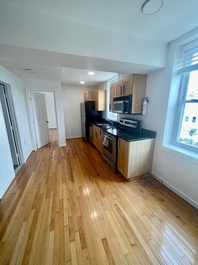 Building Photo - Charming 1-Bedroom in Eckington, DC – Prime Location at North Capitol & Rhode Island Corridor!