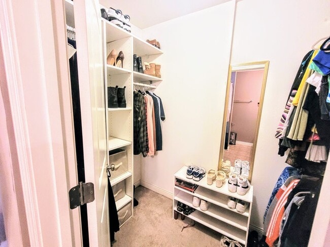 Building Photo - 1 story home with a fence