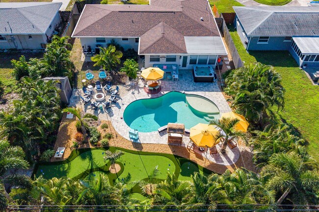 Building Photo - 10861 62nd Ave N