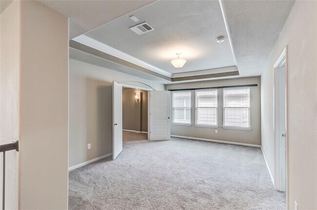 Building Photo - 405 Millard St
